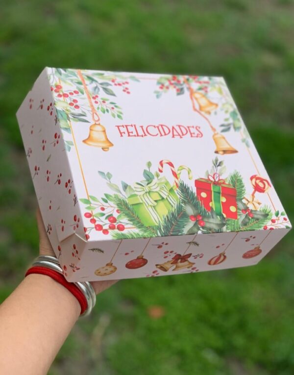 Pack x 5 Caja Navidad Crema Sin Visor 18cmx18cm