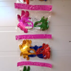 Bulto x4  Pack x10 Antifaz Cartulina Holográfica Pluma